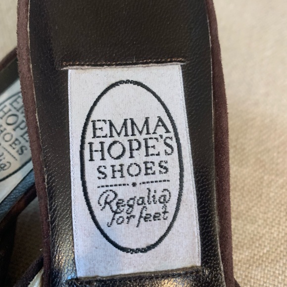 Designer EMMA HOPE Chocolate Brown Suede Slides w/ Beaded Design. Sz. 36 - Picture 3 of 8